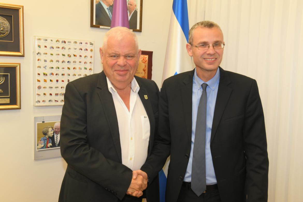 שר התיירות וראש העיר